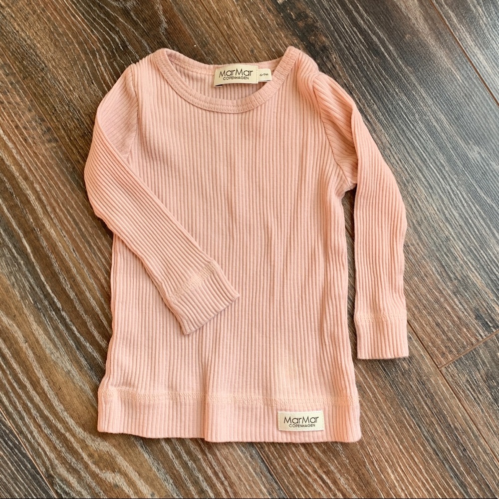 Soft pink, ribbed cotton top